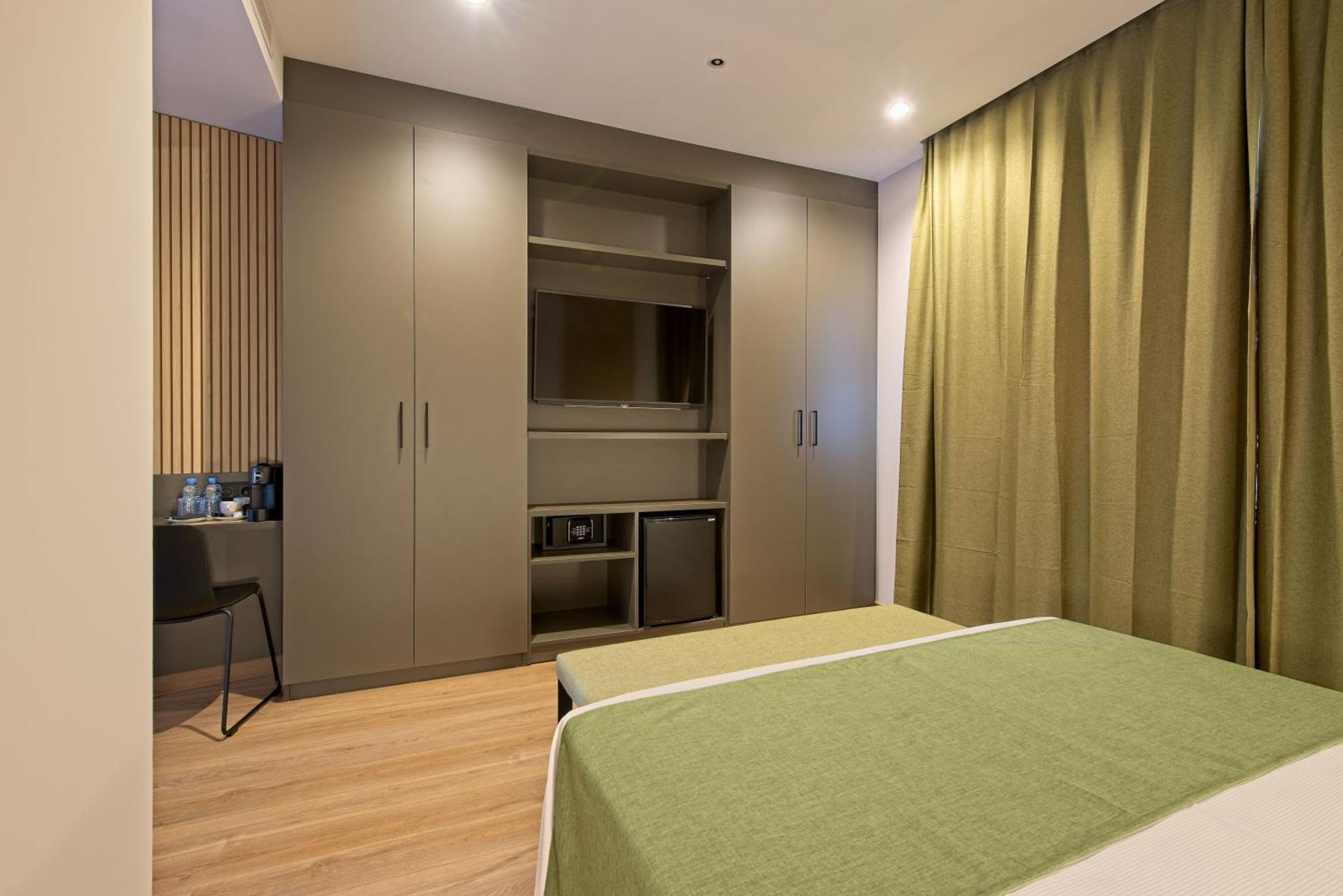 Hotel Dwo Colours Alcalá